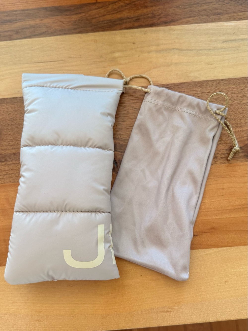 Jenny Bird Padded Neutral Beige Sunglasses Case with Drawstring Pouch